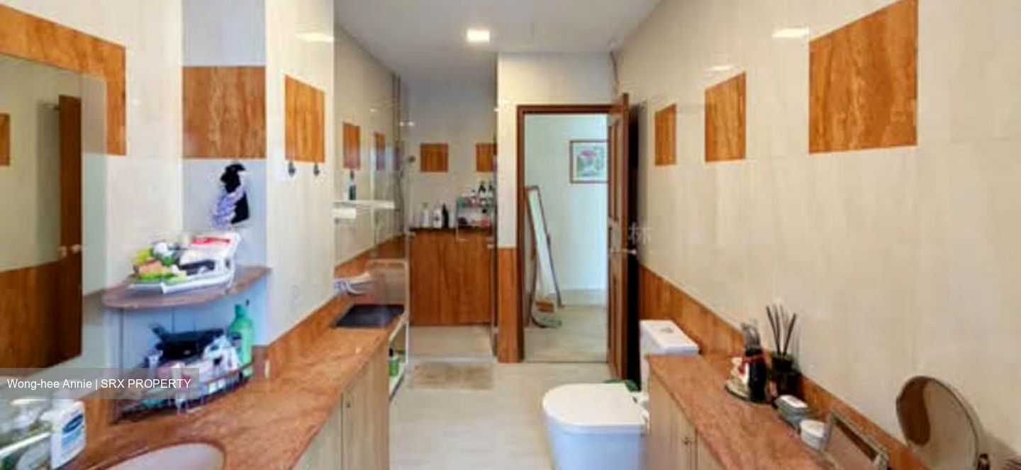 Barossa Gardens (D5), Terrace #528231071